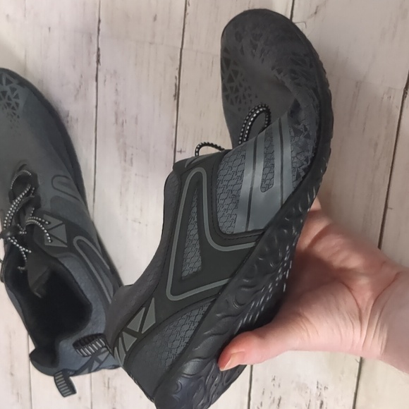Unisex Water Shoes in Black or Gray - Picture 5 of 12